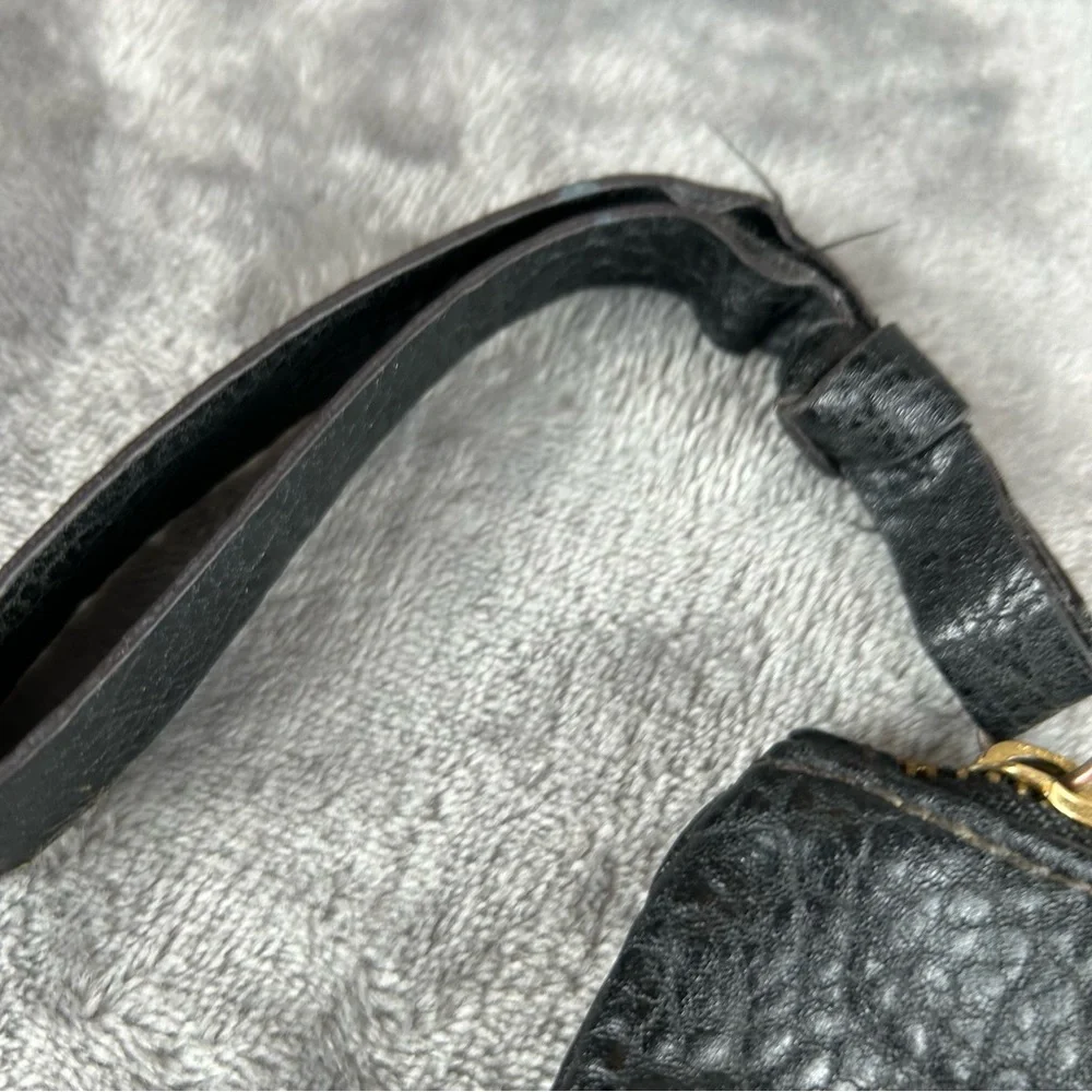 Dana Buchman Wristlet Black Pebbled Faux Leather Wrist Strap Brass Turn‎ Lock